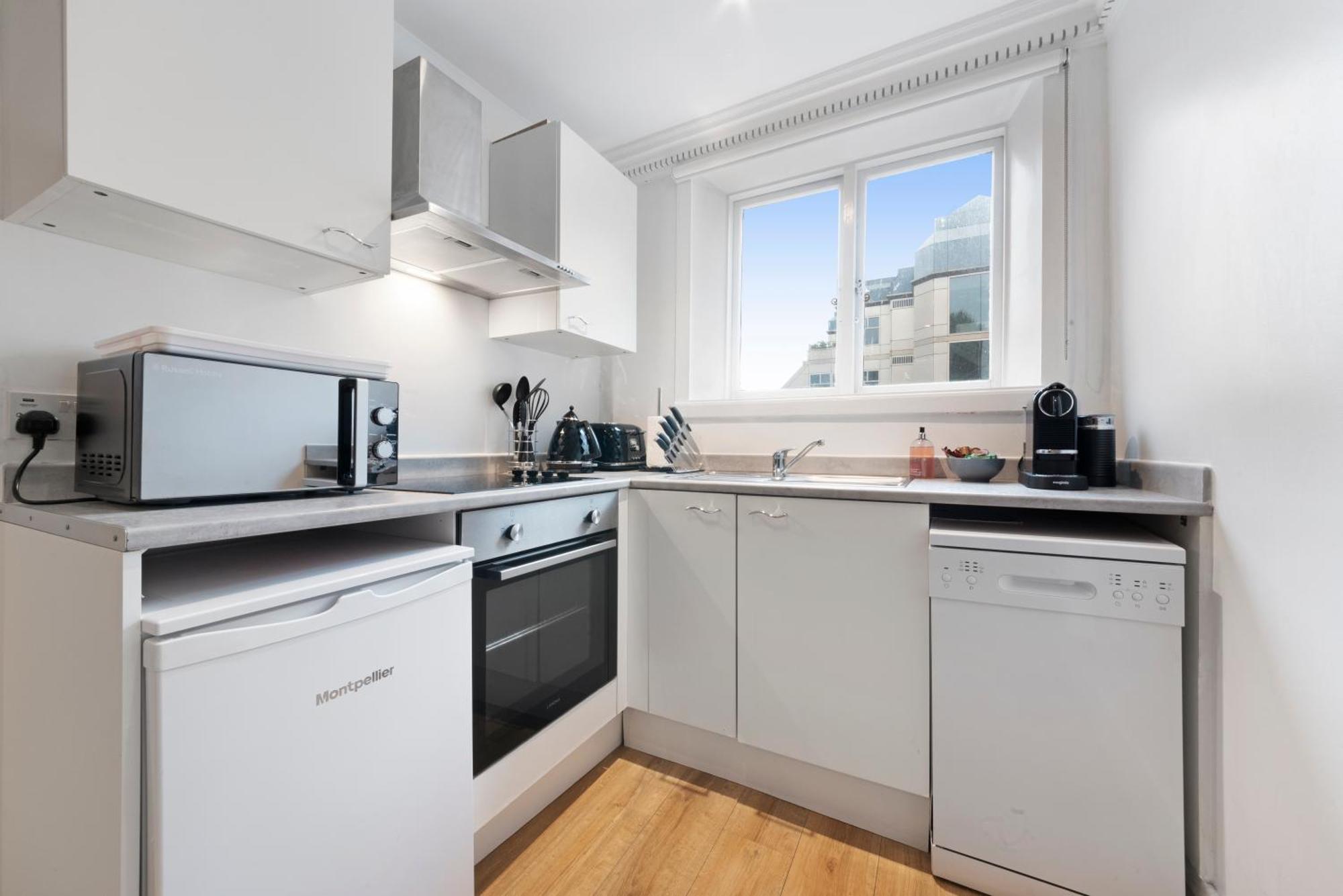 2 Bed Piccadilly Apartment 4 London Exterior photo